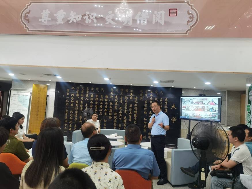 说明: https://www.hbuas.edu.cn/__local/D/BF/A5/C02F547A84D9EE011F6DF029025_60C2E10E_3F778.jpg